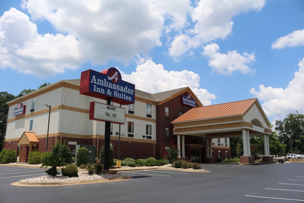 Ambassador Inn & Suites Tuscaloosa Exterior photo